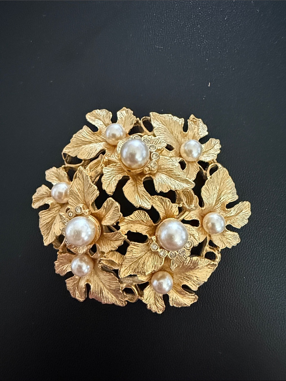 Vintage CRAFT Large Leaves faux pearls and rhinestones brooch gold tone